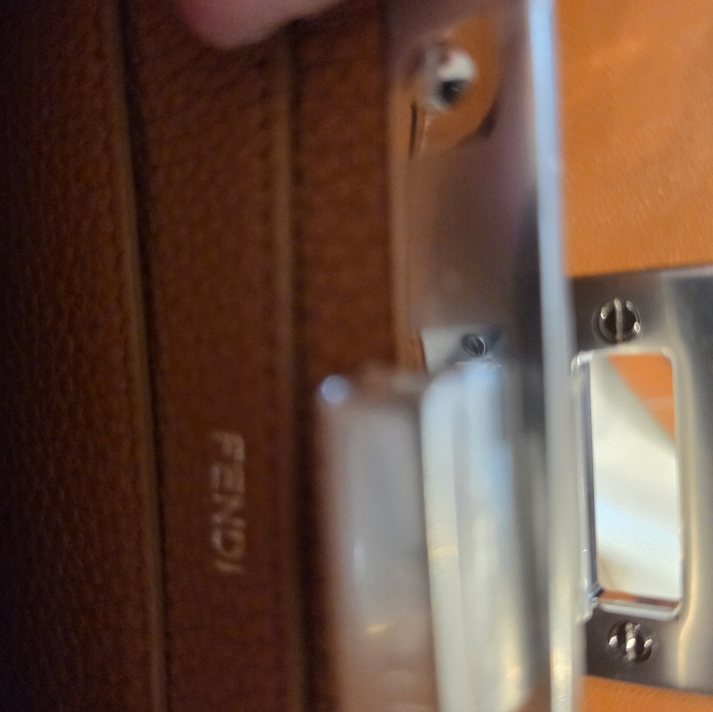 NEW Fendi Peekaboo ISeeU Small Bag - Picture 11 of 13